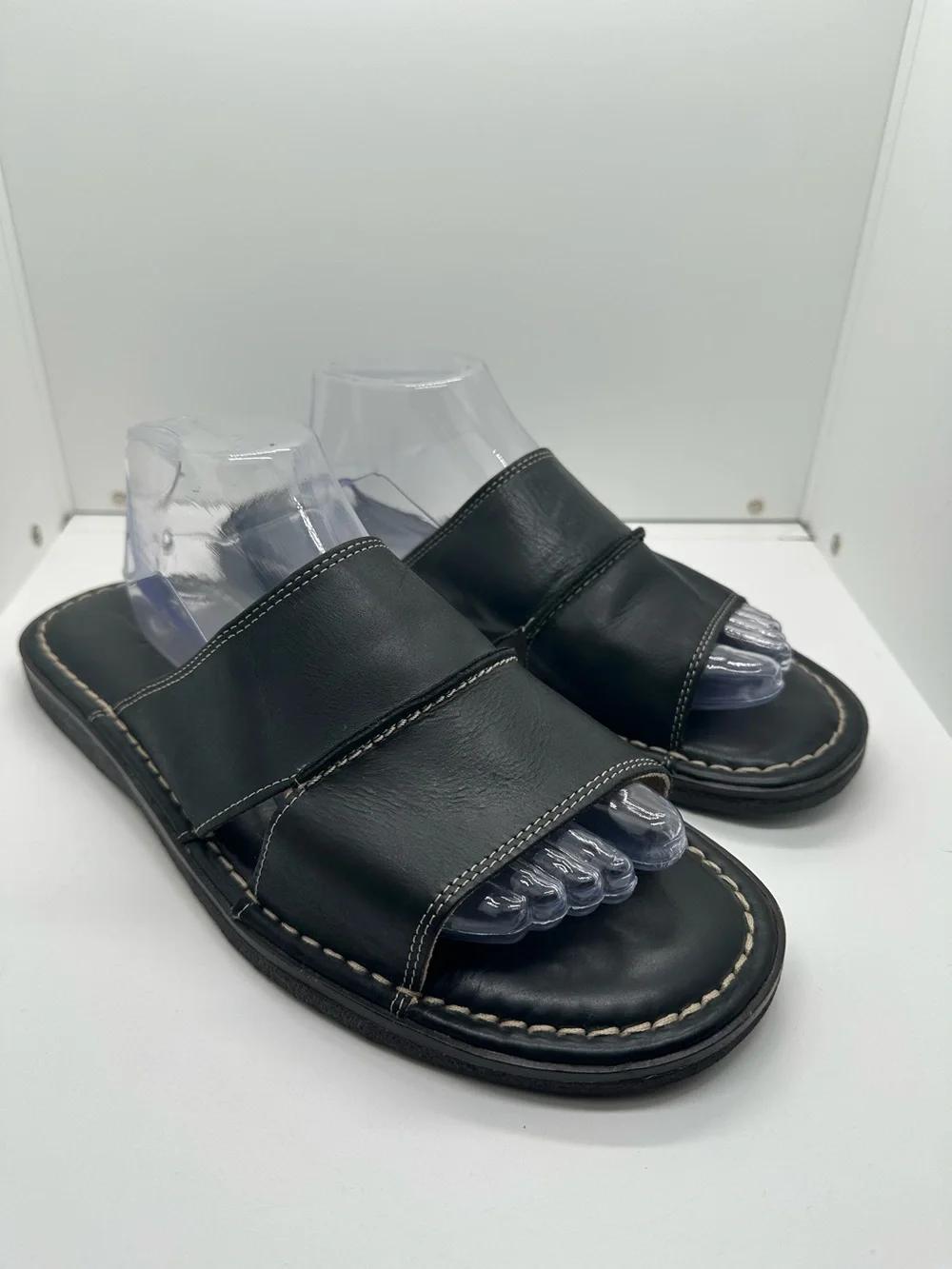 Tommy Bahama Vero Beach Men's Black Leather Sandals Size 10